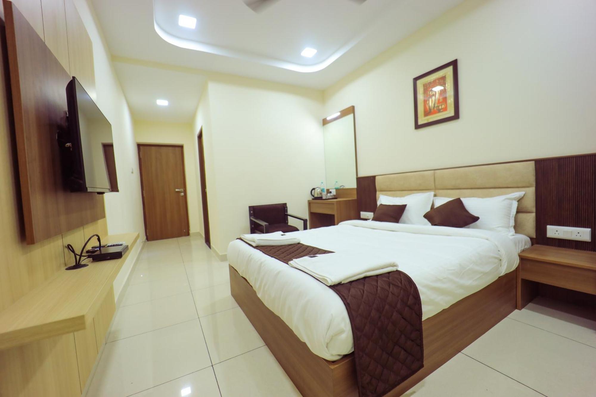 Jkinn Vellore Exterior photo